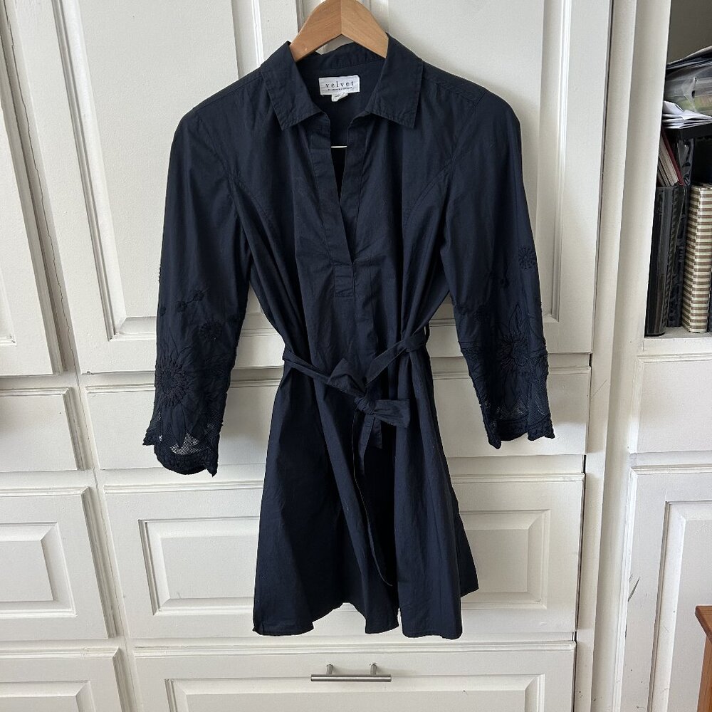 Navy Knee-Length Belted Cotton Dress with Eyelet Sleeve Detail